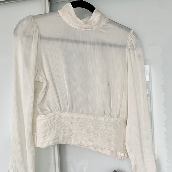 Ivory blouse - Picture 2 of 6